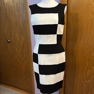 White House Black Market Black and White Checkered Dress size 6.